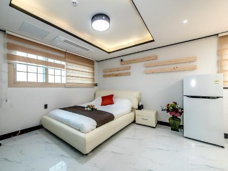Jeju Skyhill Pension Согвипхо Экстерьер фото
